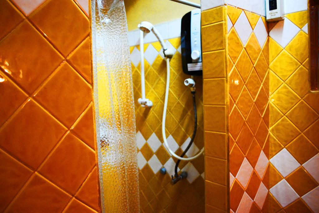 Brickhouse Ayutthaya Guesthouse Est 1986 Buitenkant foto