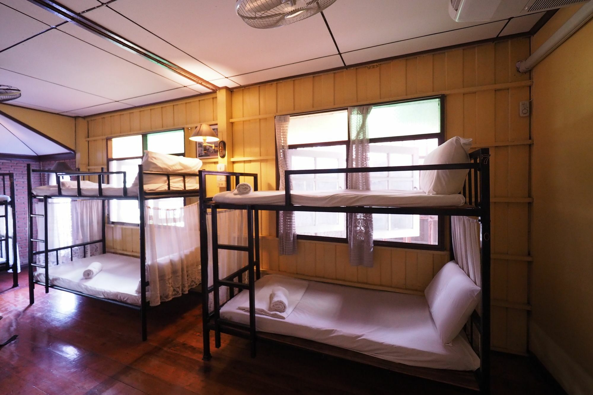 Brickhouse Ayutthaya Guesthouse Est 1986 Buitenkant foto